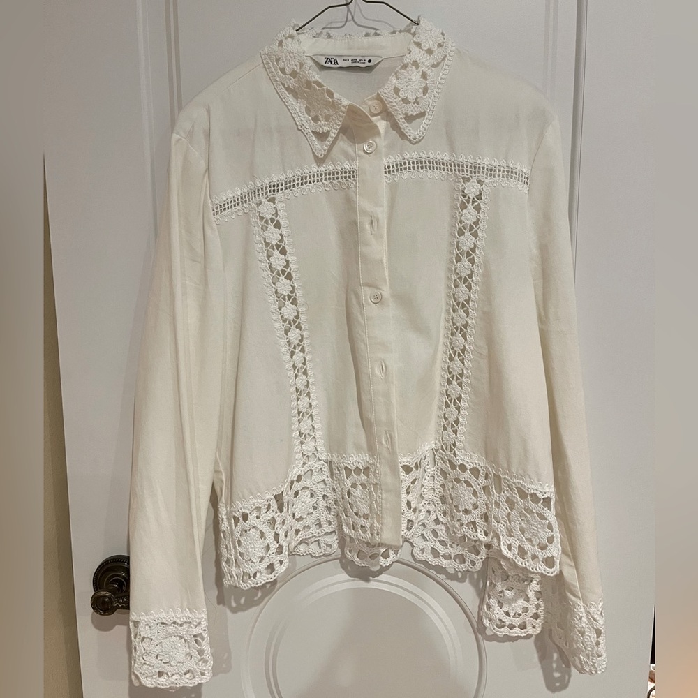 Zara women light cotton jacket with lace in white size M